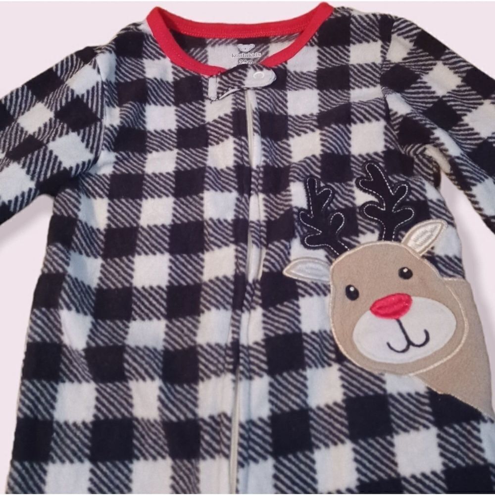 Pajamas   - Picture 2 of 4
